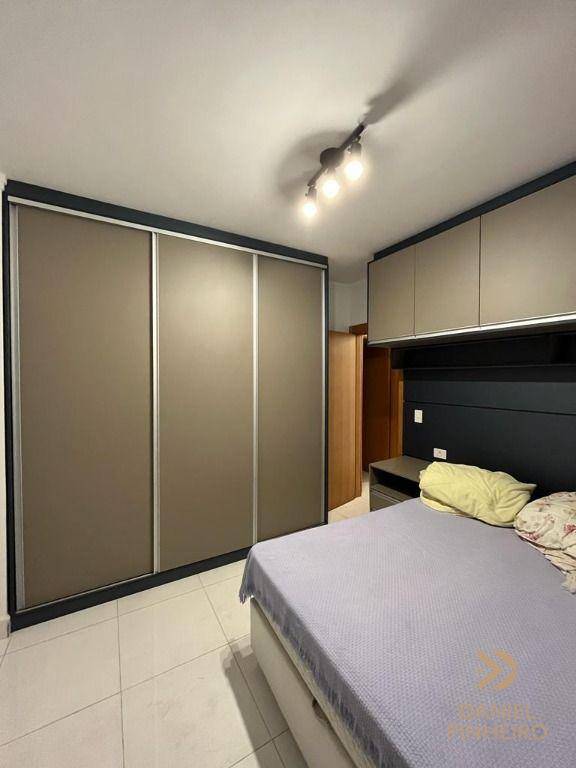 Apartamento à venda com 3 quartos, 114m² - Foto 10