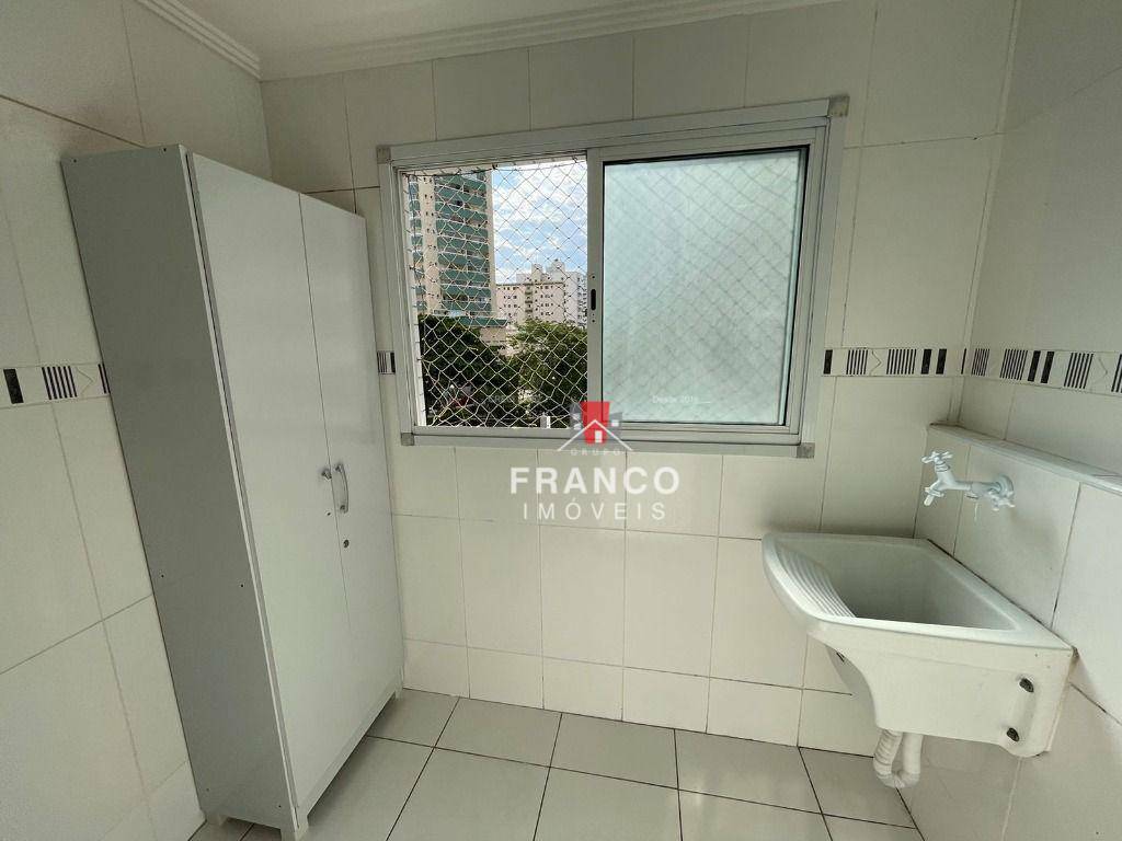 Apartamento à venda com 2 quartos, 85m² - Foto 10