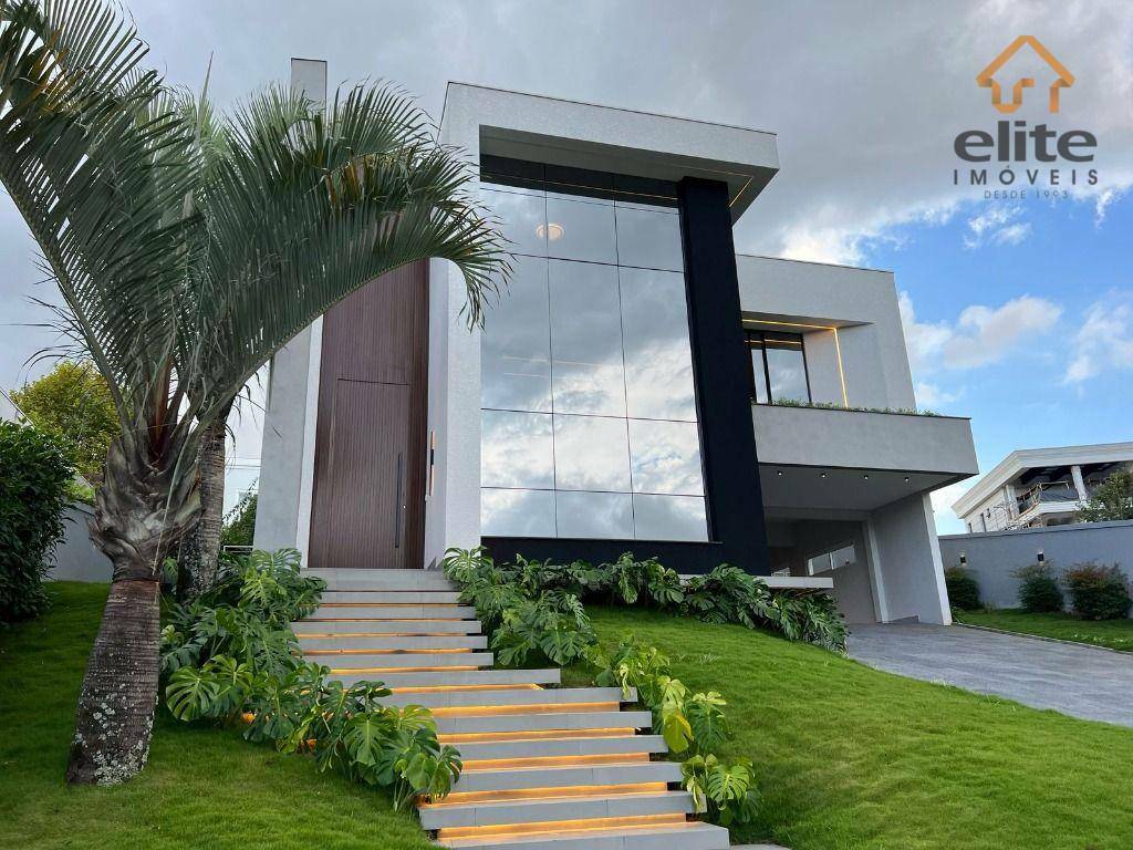 Casa de Condomínio à venda com 4 quartos, 463m² - Foto 1