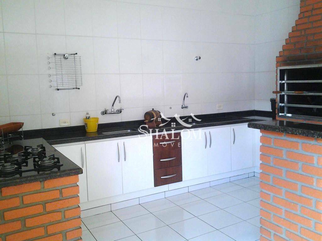 Casa à venda com 4 quartos, 260m² - Foto 18