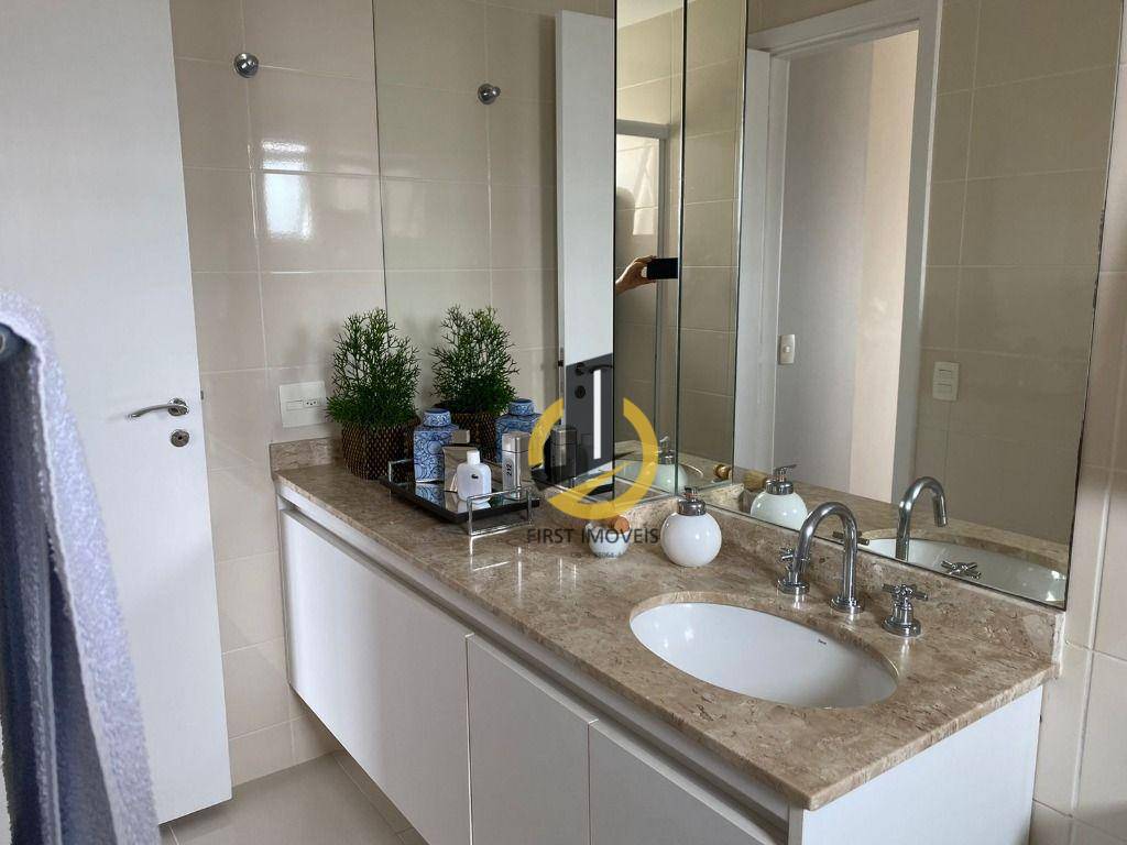 Apartamento à venda com 3 quartos, 213m² - Foto 23