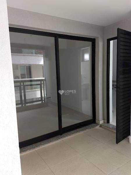 Apartamento à venda com 2 quartos, 81m² - Foto 11