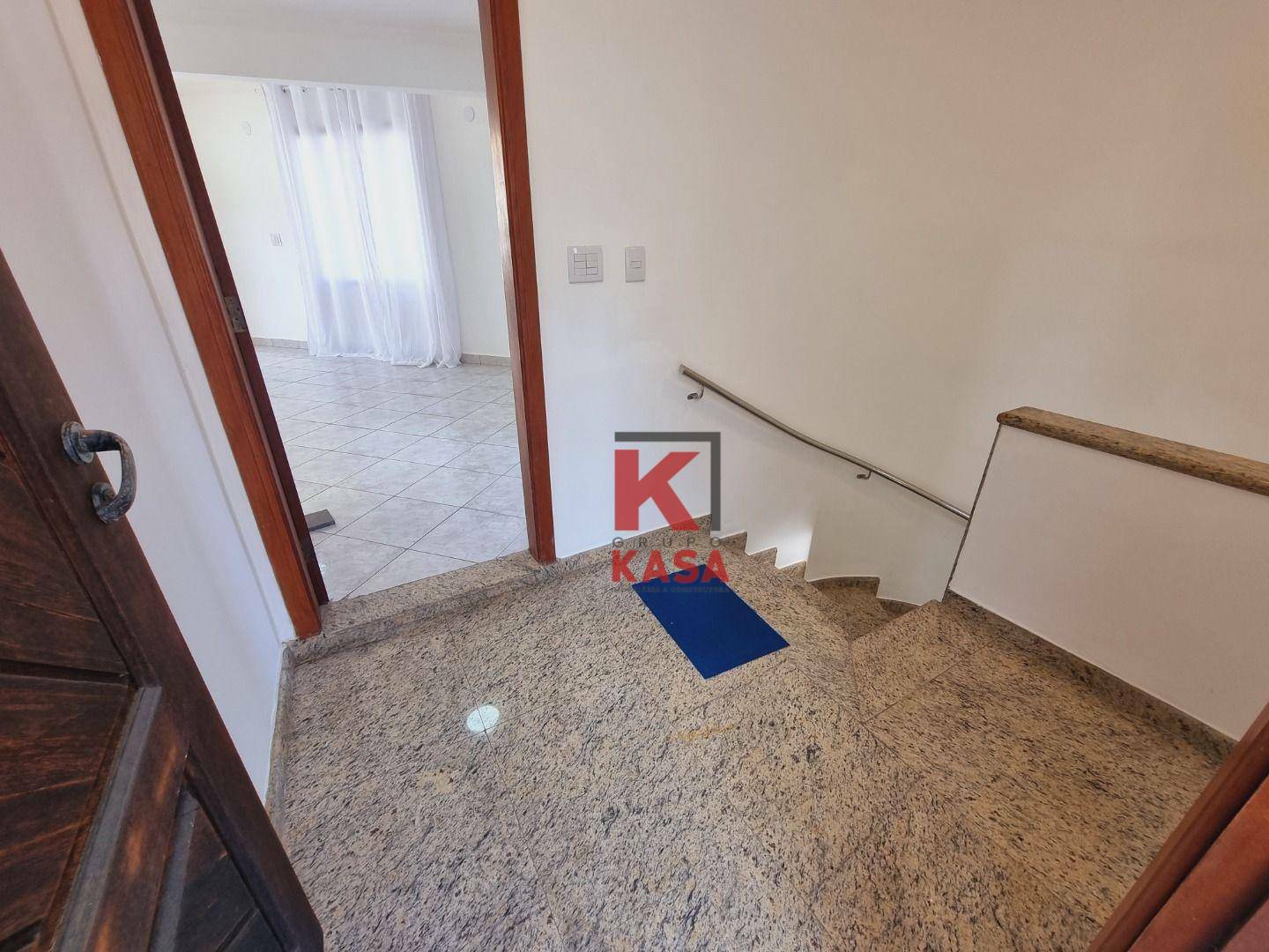 Casa à venda e aluguel com 3 quartos, 339m² - Foto 23