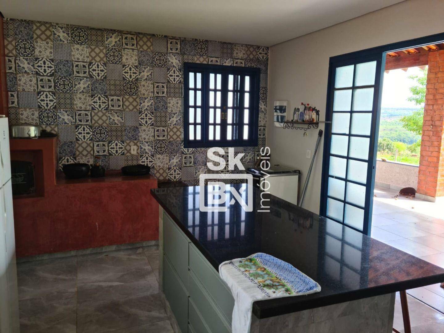 Chácara à venda com 3 quartos, 200m² - Foto 18