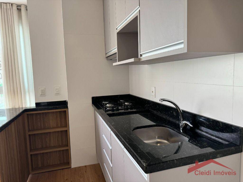 Apartamento para alugar com 2 quartos, 67m² - Foto 7