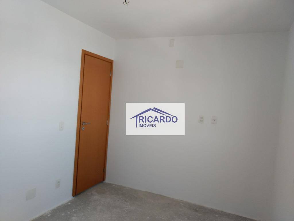 Apartamento à venda com 3 quartos, 73m² - Foto 8