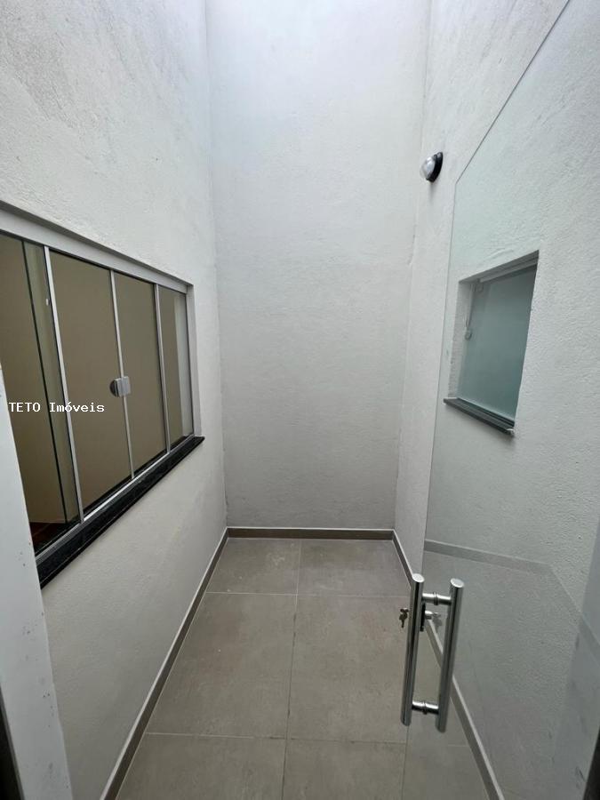 Casa à venda com 3 quartos, 200m² - Foto 19