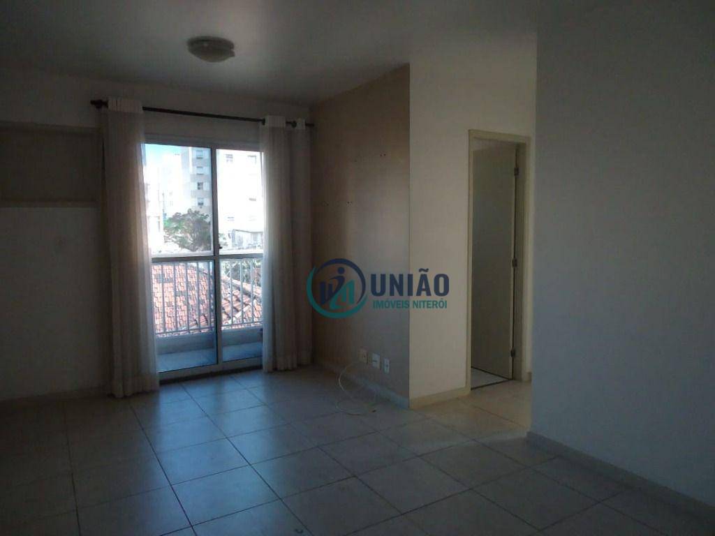 Apartamento à venda com 2 quartos, 66m² - Foto 2