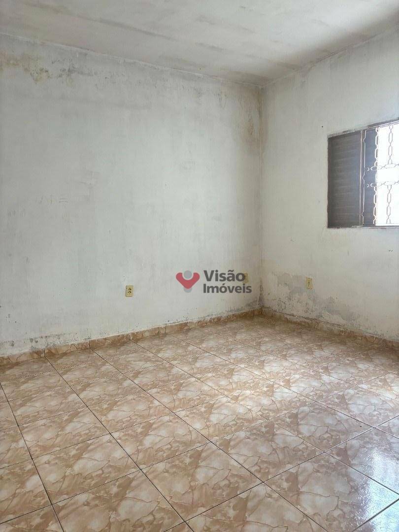 Casa à venda com 2 quartos, 65m² - Foto 7