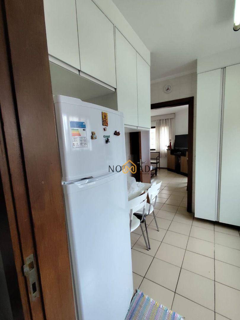 Apartamento à venda com 3 quartos, 110m² - Foto 28