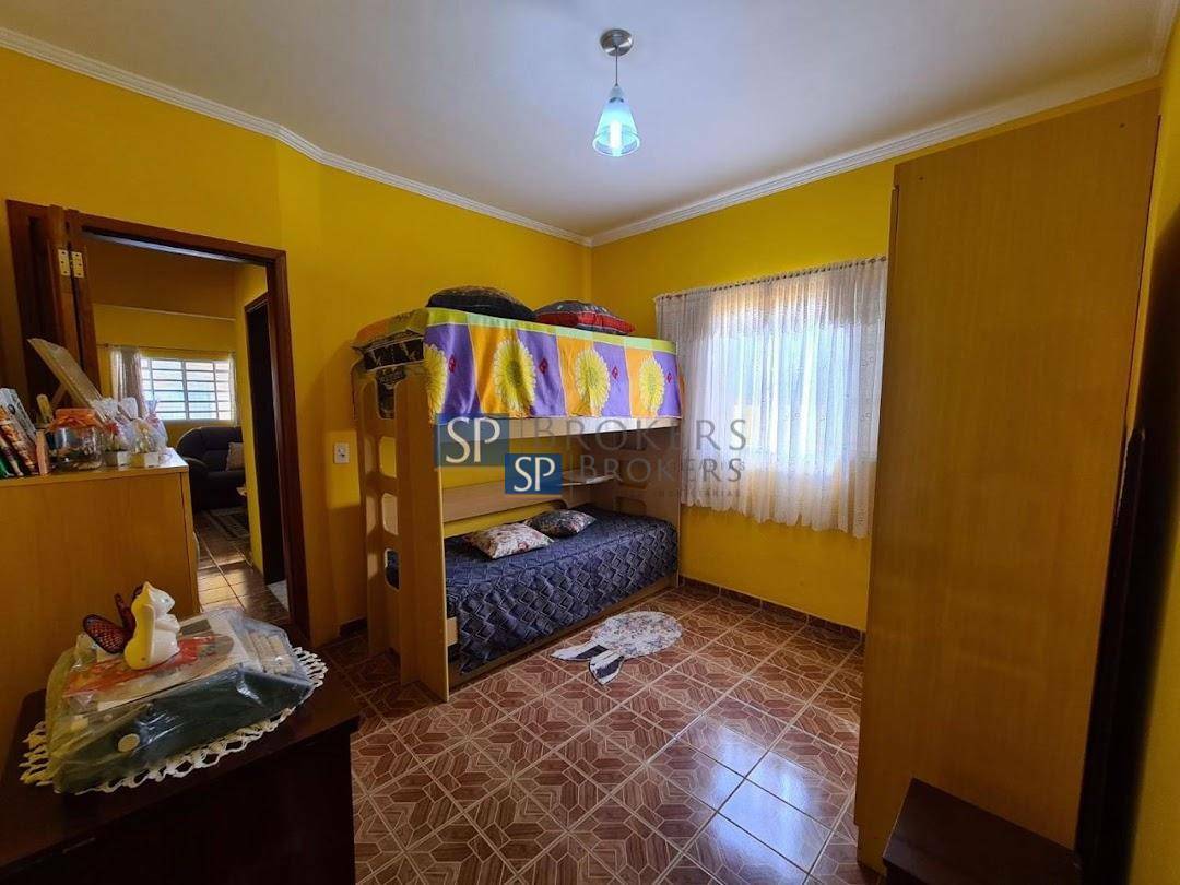 Casa à venda com 5 quartos, 151m² - Foto 5