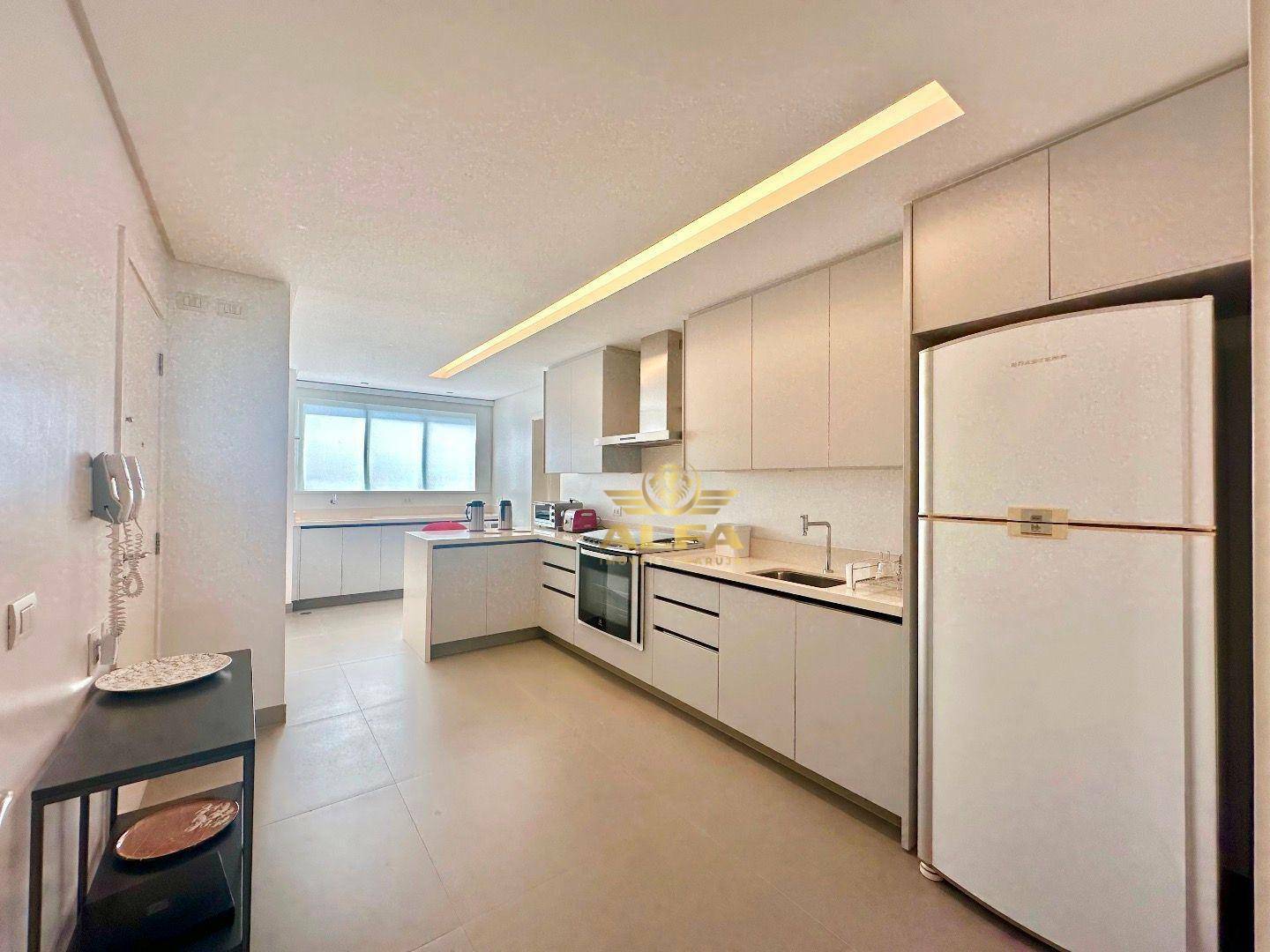 Apartamento à venda com 3 quartos, 156m² - Foto 32