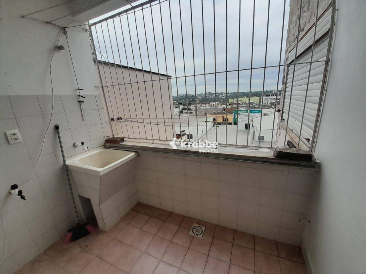 Apartamento para alugar com 2 quartos, 92m² - Foto 7