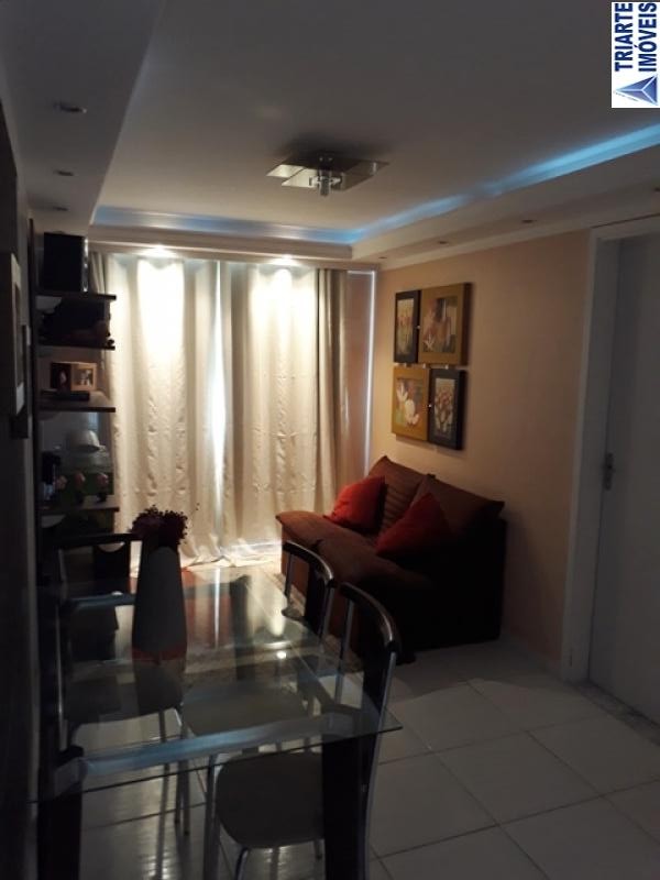 Apartamento à venda com 3 quartos, 50m² - Foto 2