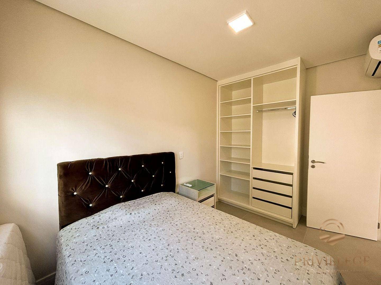 Apartamento à venda com 2 quartos, 63m² - Foto 10