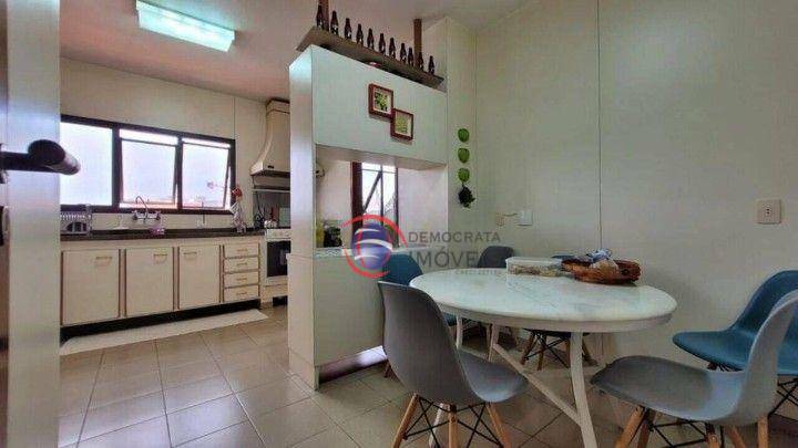 Apartamento à venda com 4 quartos, 195m² - Foto 25