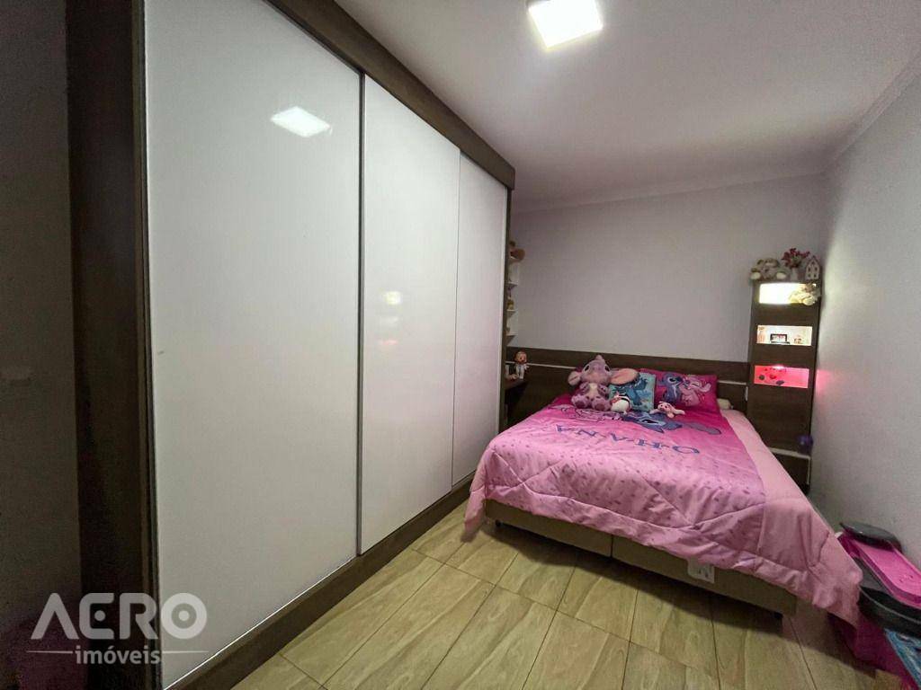 Casa à venda com 3 quartos, 260m² - Foto 33