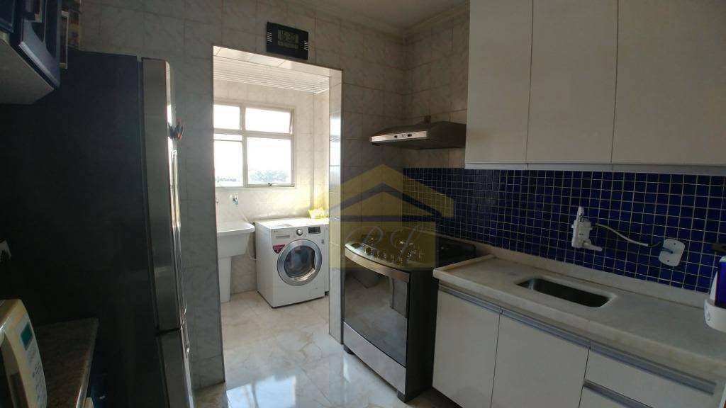 Apartamento à venda com 2 quartos, 65m² - Foto 6