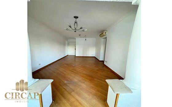 Apartamento à venda com 2 quartos, 75m² - Foto 3