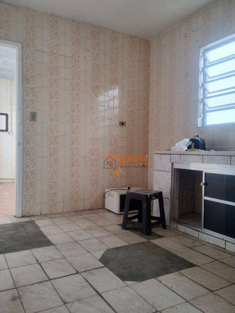 Sobrado à venda com 6 quartos, 300m² - Foto 44