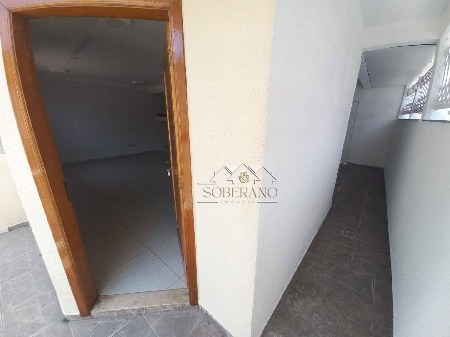 Sobrado à venda com 3 quartos, 300m² - Foto 5