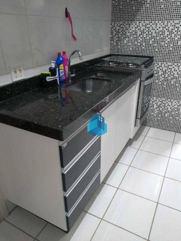 Apartamento à venda com 2 quartos, 49m² - Foto 6