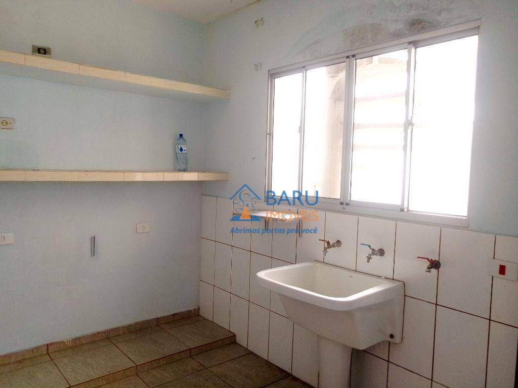 Sobrado à venda e aluguel com 5 quartos, 300m² - Foto 9