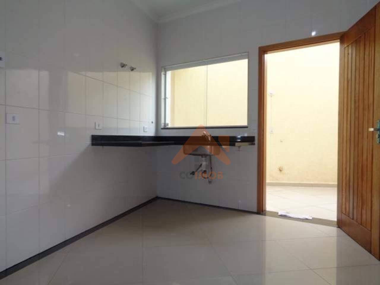 Sobrado à venda com 3 quartos, 180m² - Foto 6