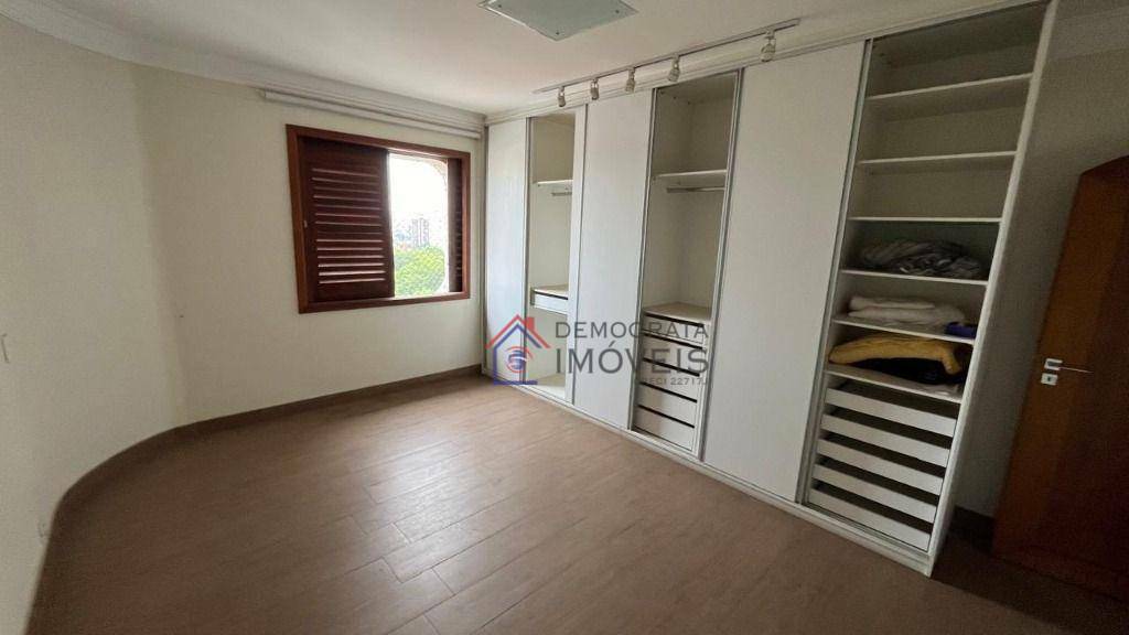 Apartamento à venda com 4 quartos, 230m² - Foto 13