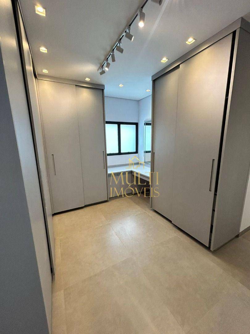 Sobrado à venda com 4 quartos, 357m² - Foto 10