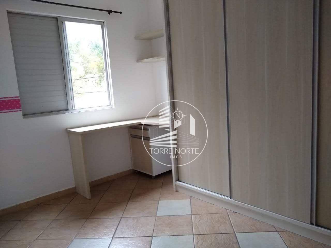 Apartamento à venda com 3 quartos, 74m² - Foto 4