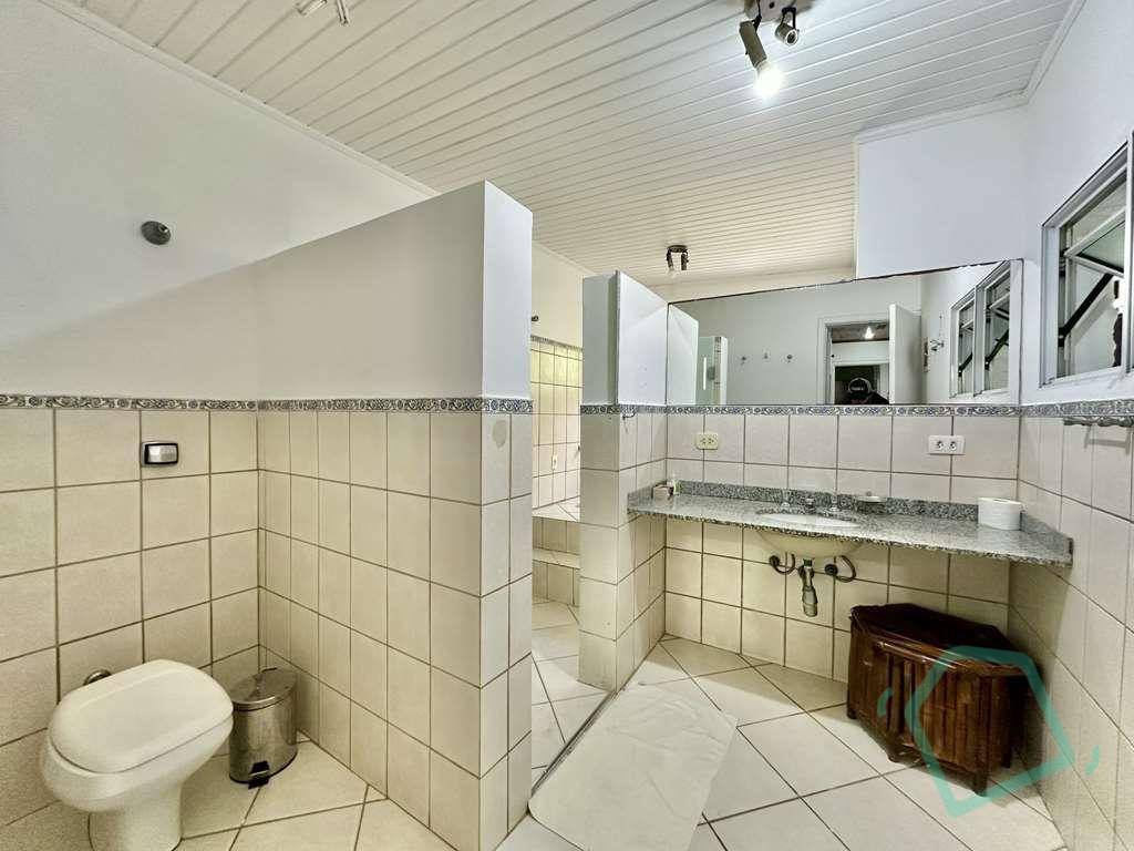 Casa de Condomínio à venda e aluguel com 3 quartos, 473m² - Foto 35