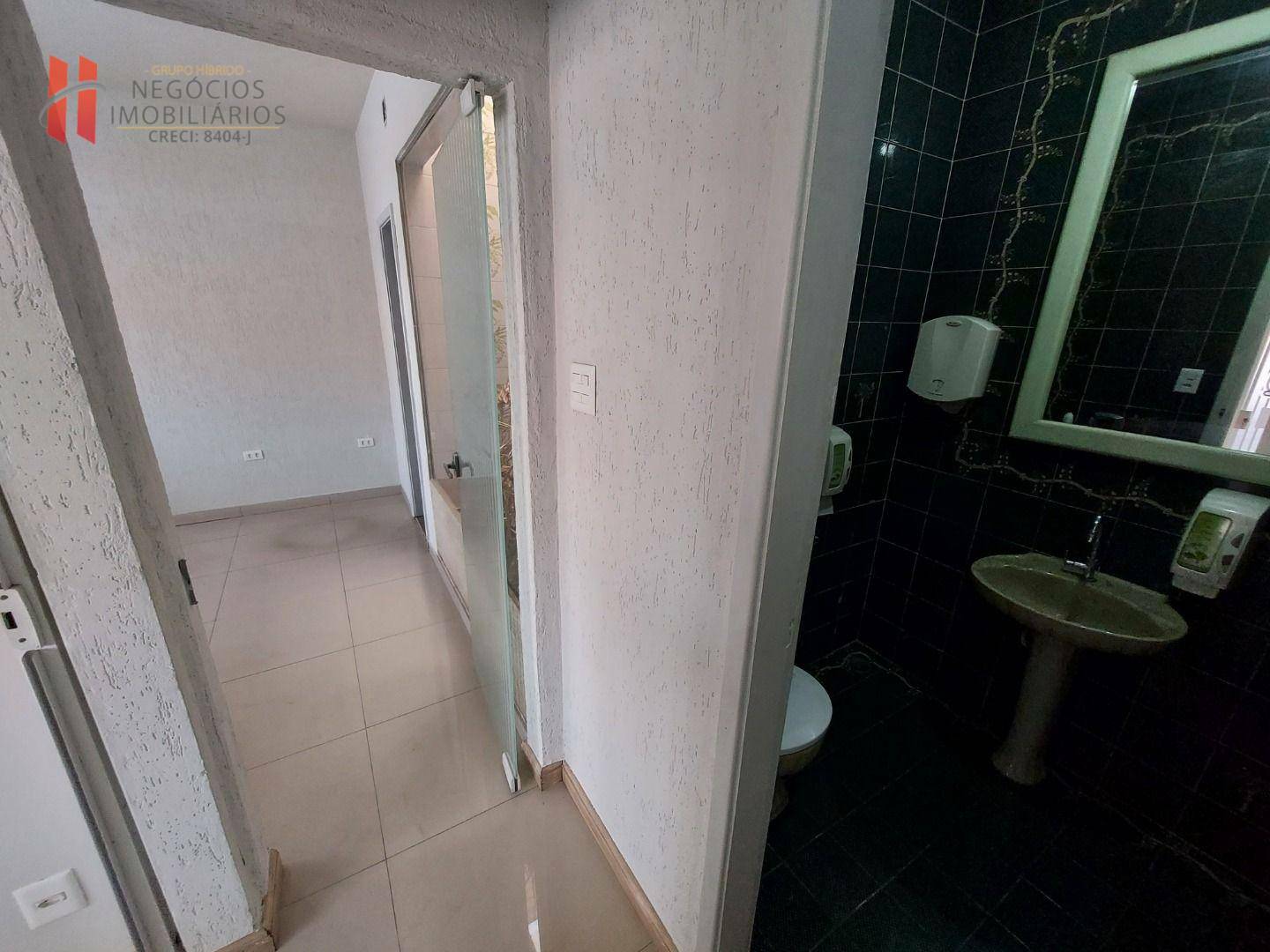 Casa de Condomínio à venda e aluguel com 2 quartos, 310m² - Foto 44