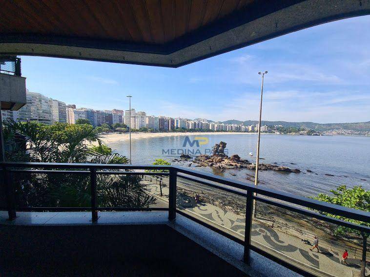 Apartamento à venda com 4 quartos, 260m² - Foto 2