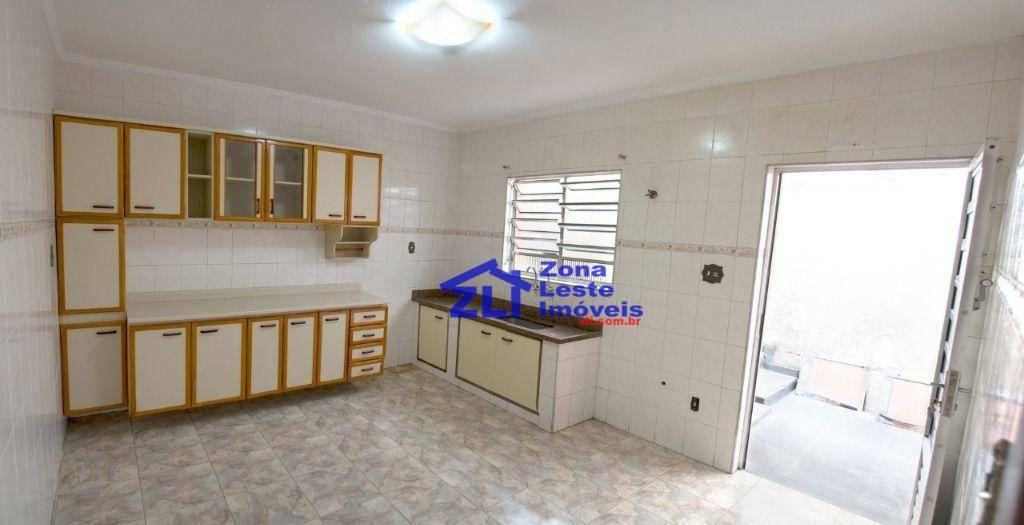 Casa à venda com 4 quartos, 280m² - Foto 1