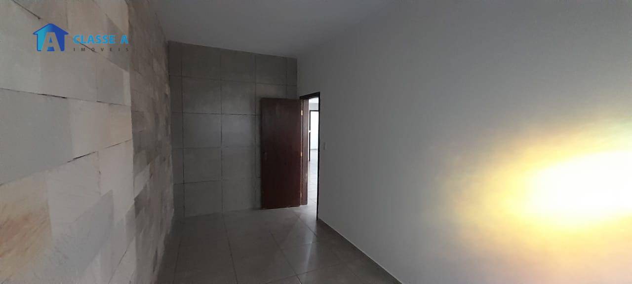 Casa à venda com 3 quartos, 256m² - Foto 3