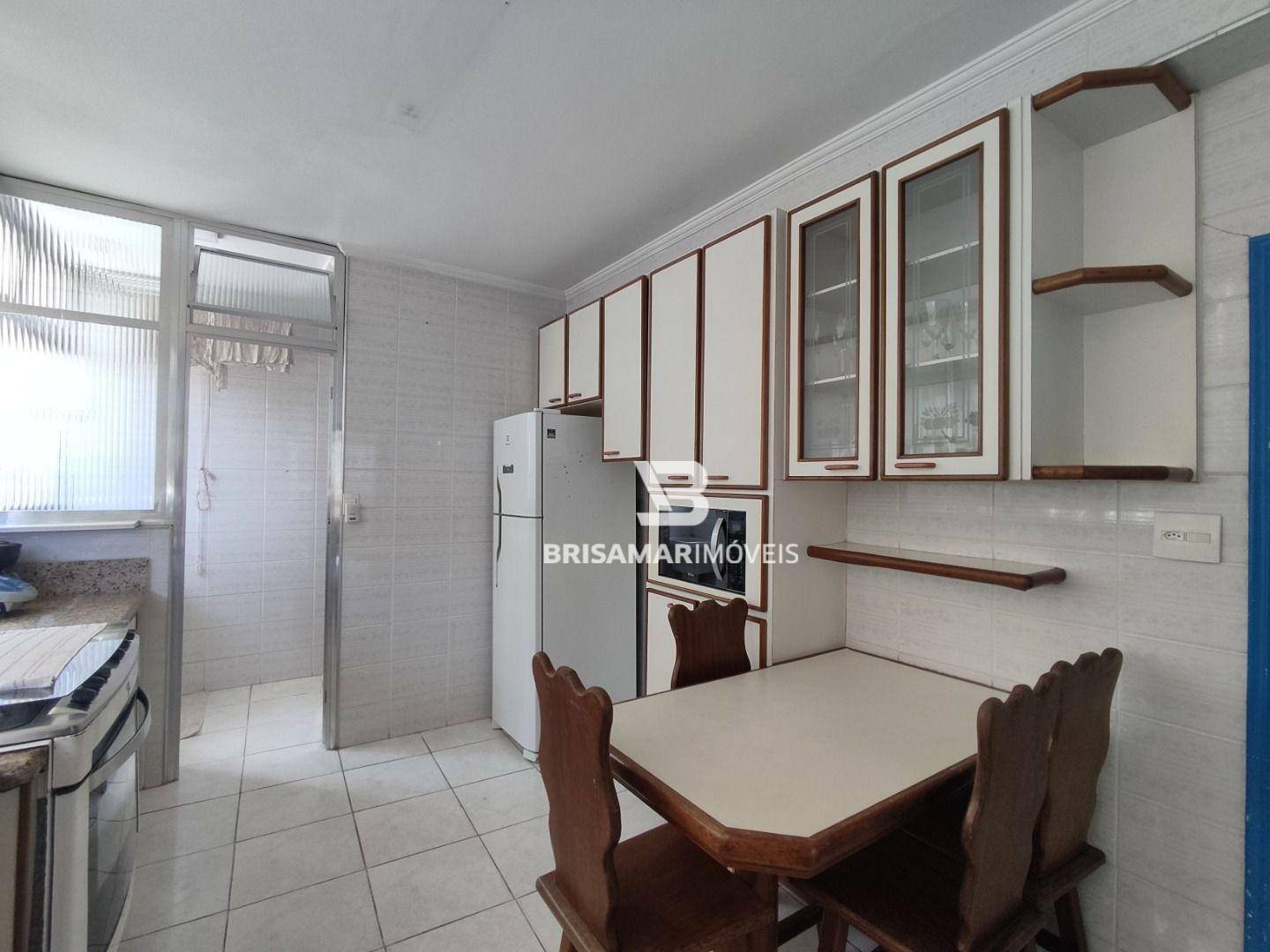 Apartamento para alugar com 3 quartos, 130m² - Foto 35