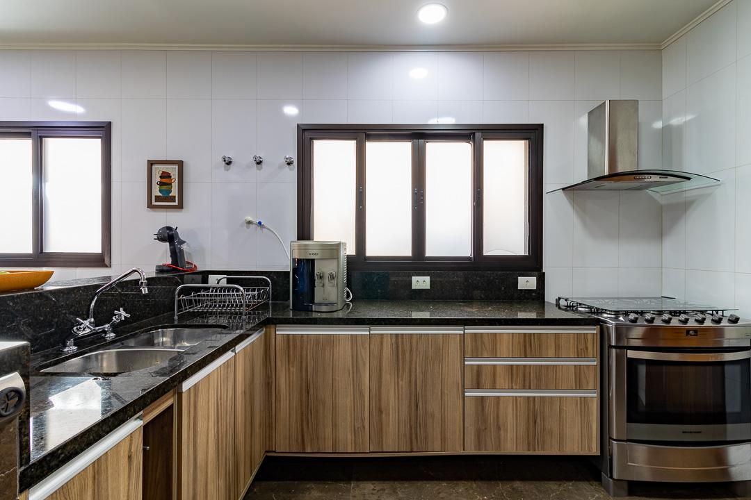 Casa de Condomínio à venda com 4 quartos, 350m² - Foto 19