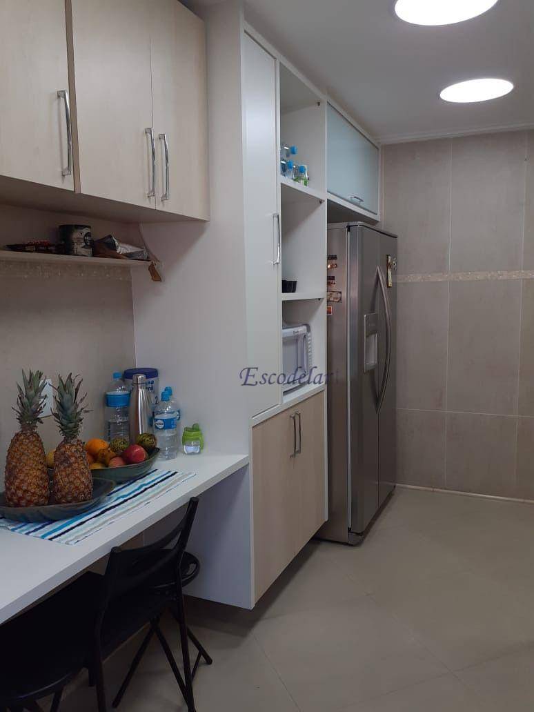 Apartamento à venda com 3 quartos, 137m² - Foto 10