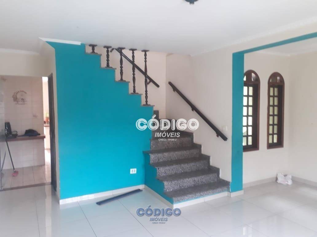 Sobrado à venda com 3 quartos, 148m² - Foto 3