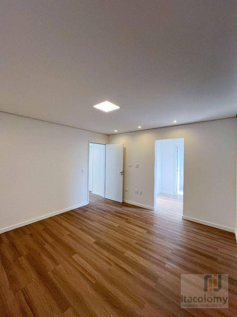 Casa de Condomínio à venda com 3 quartos, 220m² - Foto 31