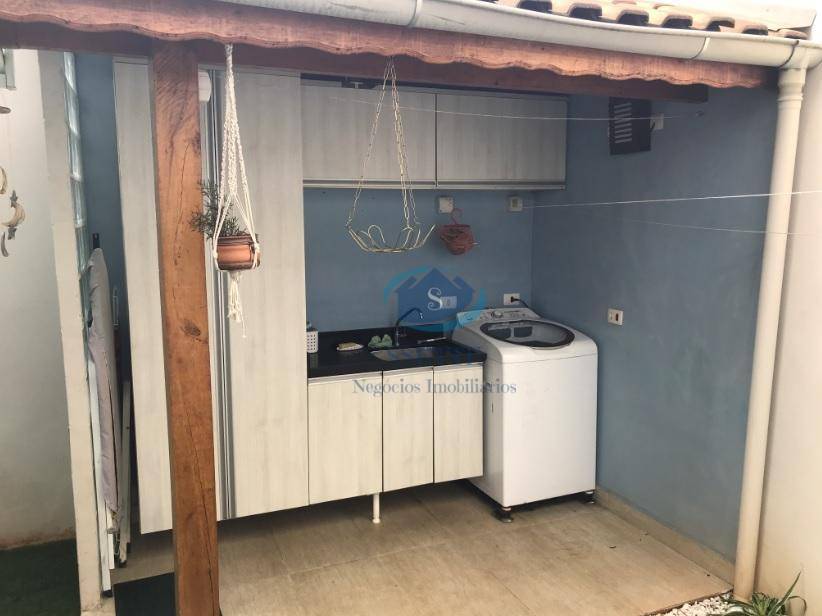 Sobrado à venda com 2 quartos, 150m² - Foto 17