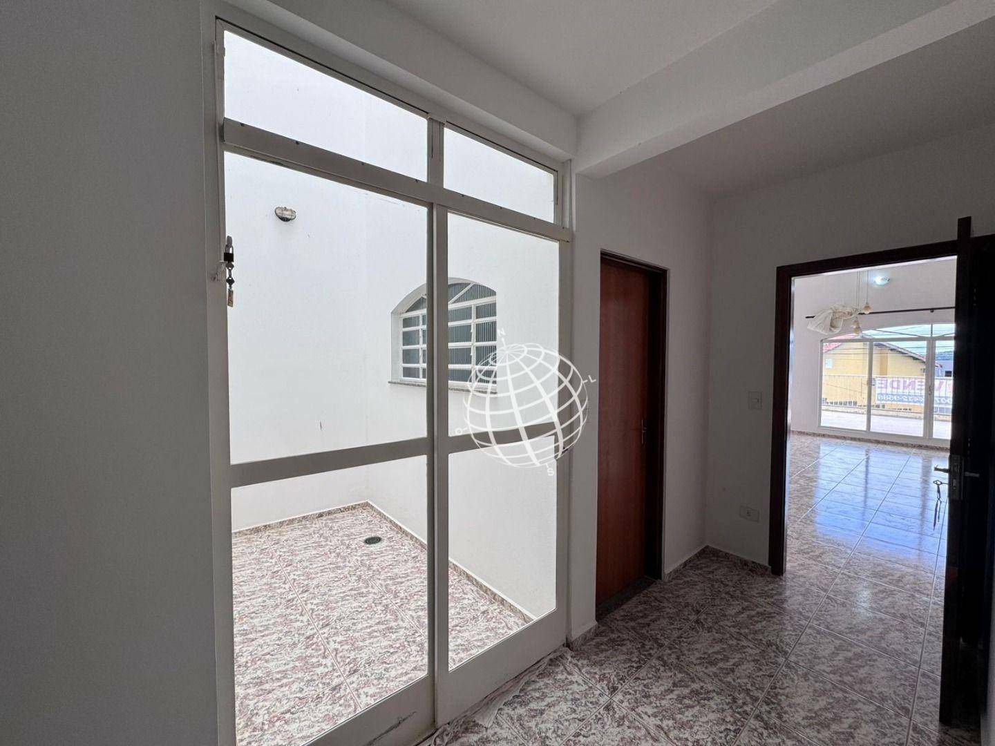 Casa à venda com 5 quartos, 335m² - Foto 13