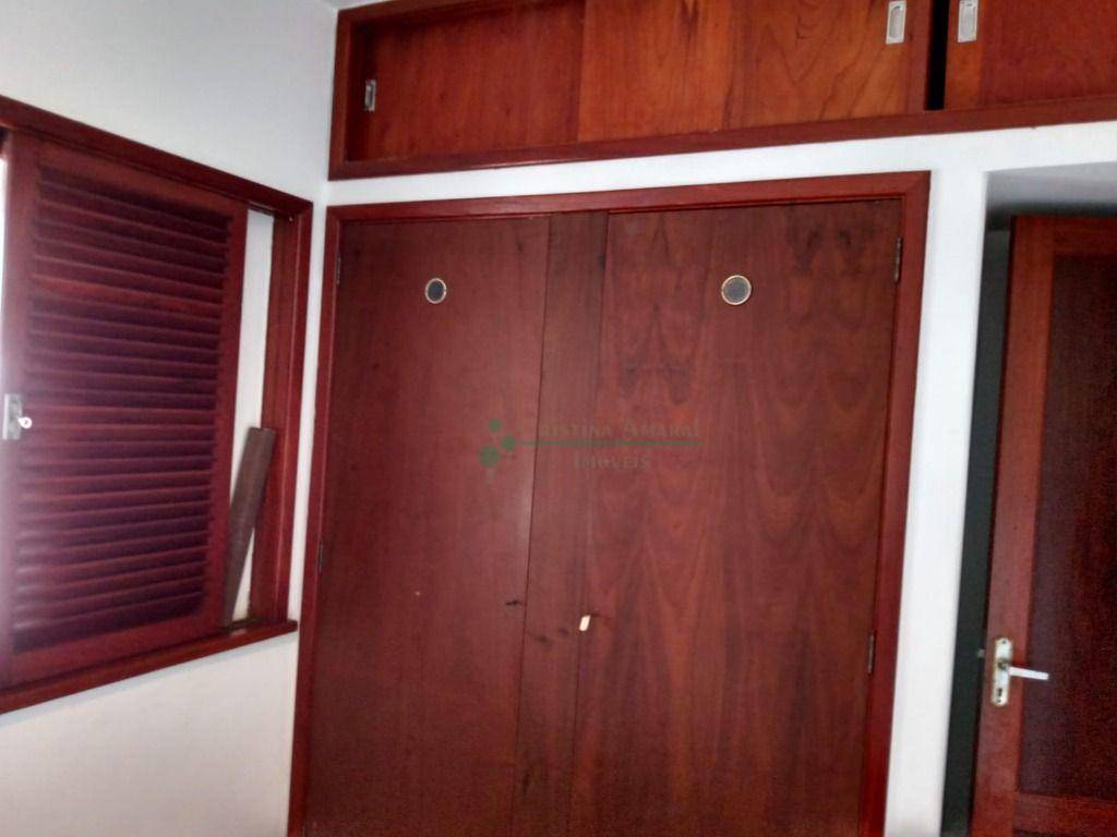 Casa à venda com 5 quartos, 200m² - Foto 21