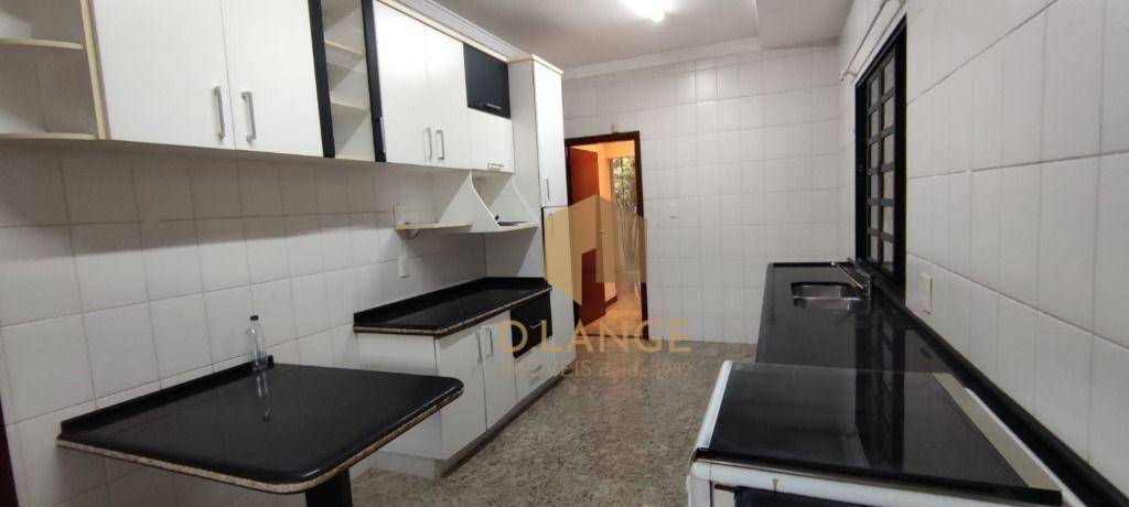 Casa à venda com 4 quartos, 289m² - Foto 16