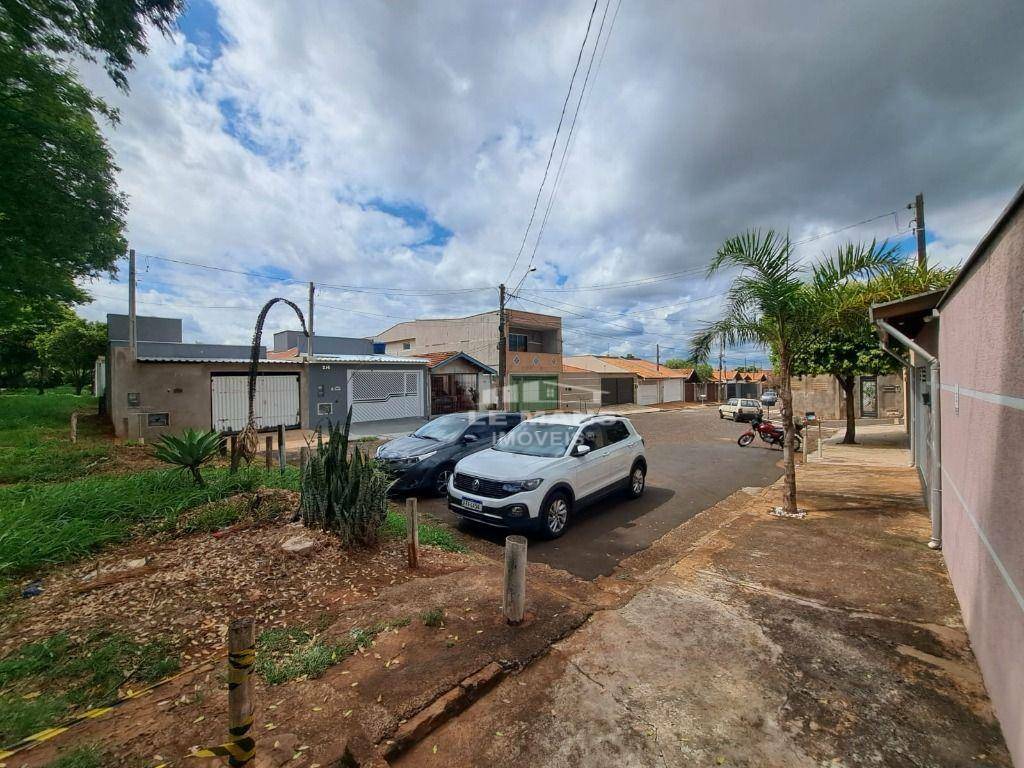 Casa à venda com 2 quartos, 188m² - Foto 2