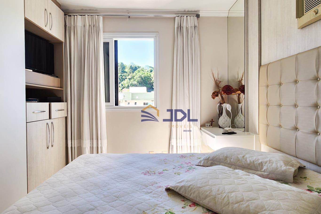 Apartamento à venda com 3 quartos, 127m² - Foto 10