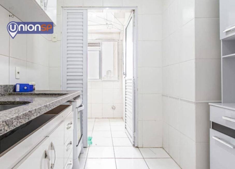 Apartamento à venda com 2 quartos, 64m² - Foto 13