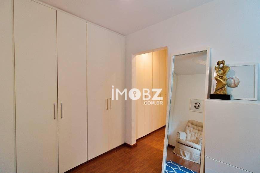 Apartamento à venda com 3 quartos, 168m² - Foto 12