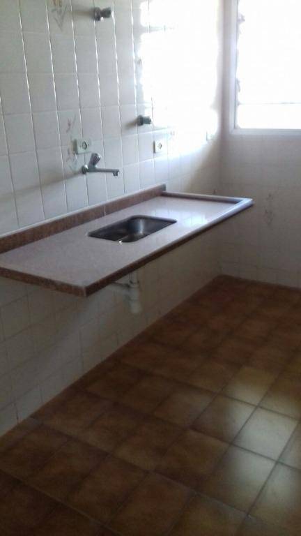 Apartamento à venda com 3 quartos, 90m² - Foto 8